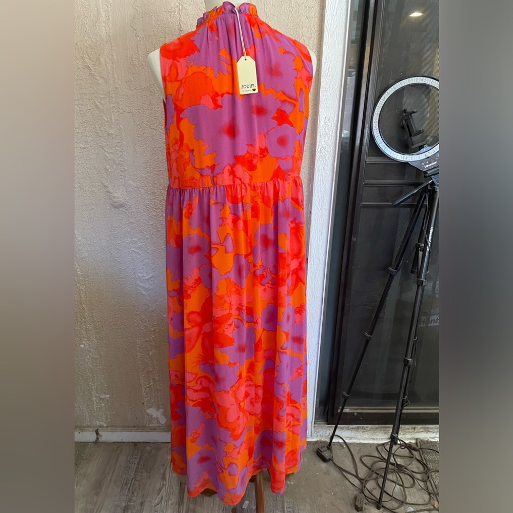 Floral Dress - Picture 4 of 6